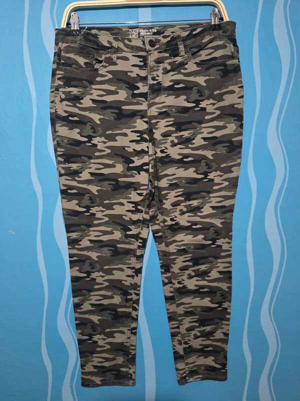 Pantalon No Boundaries